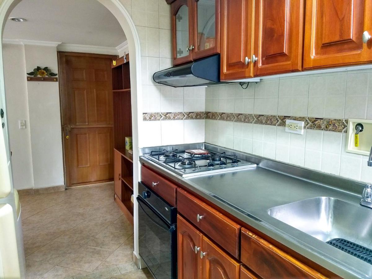 Ferienwohnung Bueno, Bonito, Barato Y Cerca A El Poblado Medellín Exterior foto